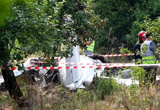 Eleven killed in Polish skydiving plane accident