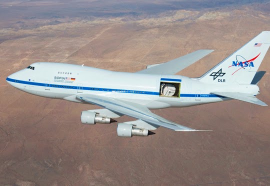 The Jet with a 17-ton telescope that NASA uses as a Flying Observatory