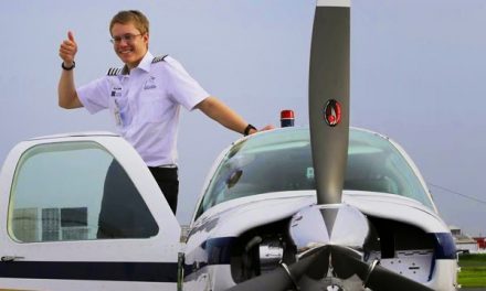 US teen finishes flight around the world