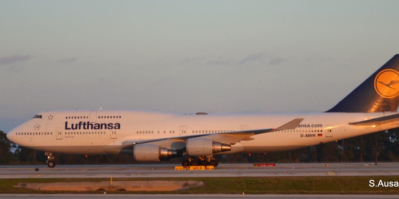D-ABVK Lufthansa Boeing 747-400 @ KMCO Orlando ….24 years Old and she still looks gorgeous !!!!