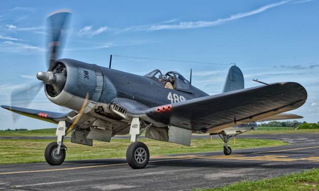 FG-1D Corsair “Whistling Death” from the Texas Flying Legends and flow by Doug Rezendaal
