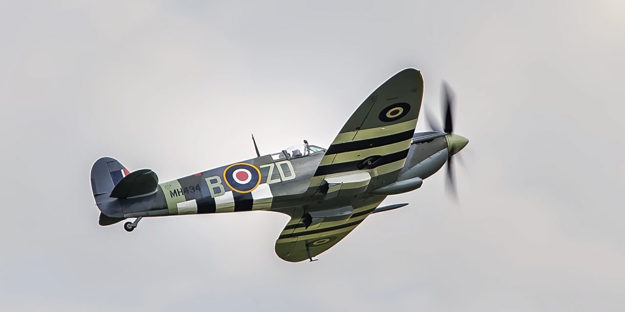 Spitfire Mk IX MH 434 , Duxford 2014