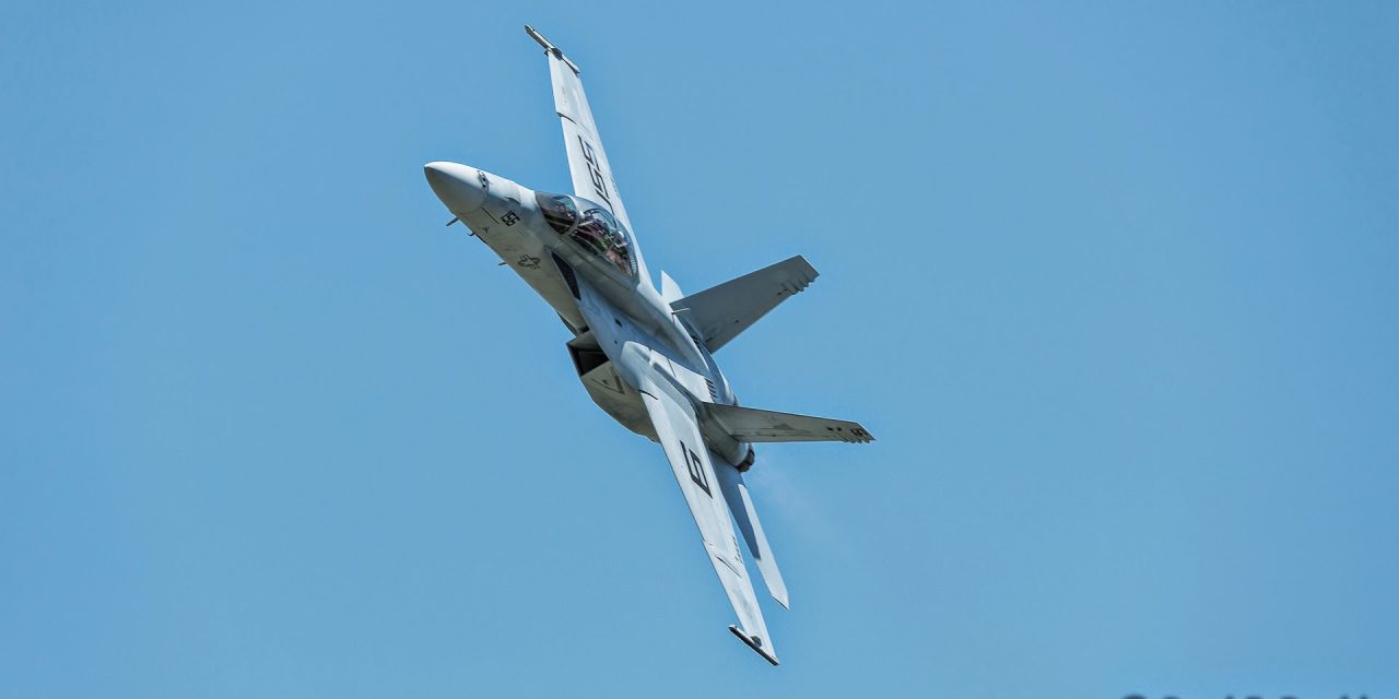 Navy F/A 18 Super Hornet  at the Vectren Dayton Airshow 2016.