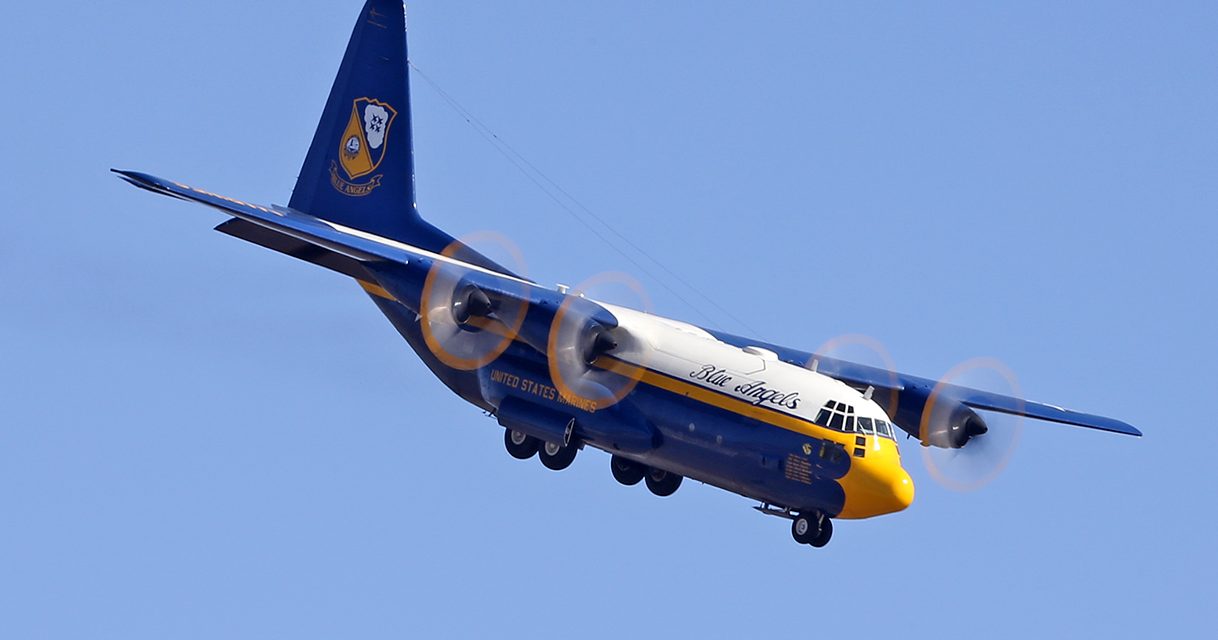 USMC – C-130 Hercules “Fat Albert” (sharp descend to land) – taken at the MCAS Miramar Air Show in San Diego,…