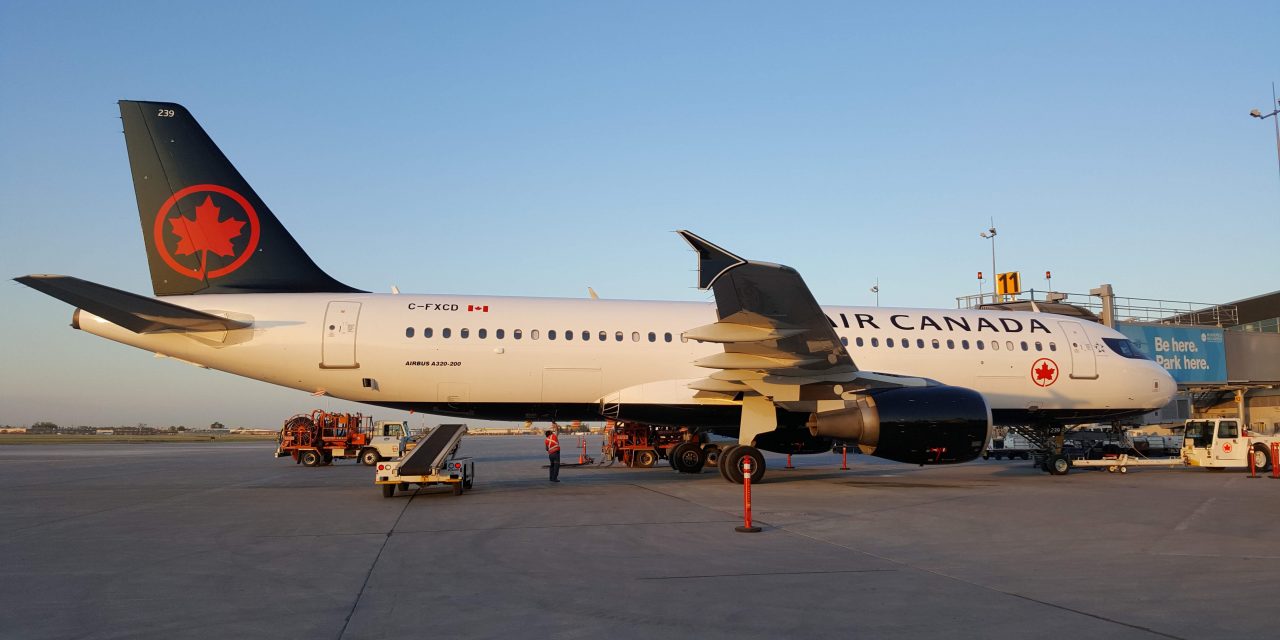 This is the first A320 I’ve seen in Air Canada’s new paint scheme.
