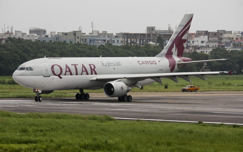 Qatar Airways Cargo Airbus A300B4-622R(F) A7-AFB Preparing to Take off