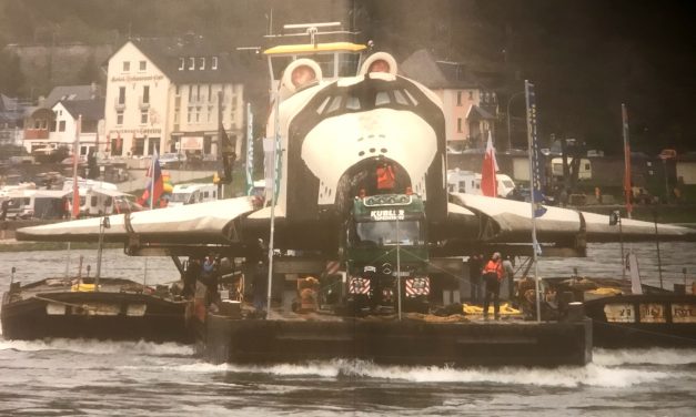 Shipping the Russian Space Shuttle “BURAN” from Dubei on the river “Rhine” to her last reat at the Technik Museum…